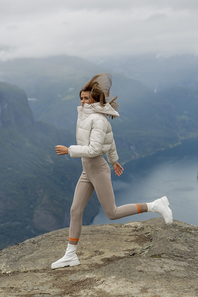 Styl sportowy inspirowany Deca thlon – jak stworzyć wygodny look z produktami eButik